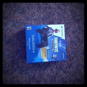 PS4 controller